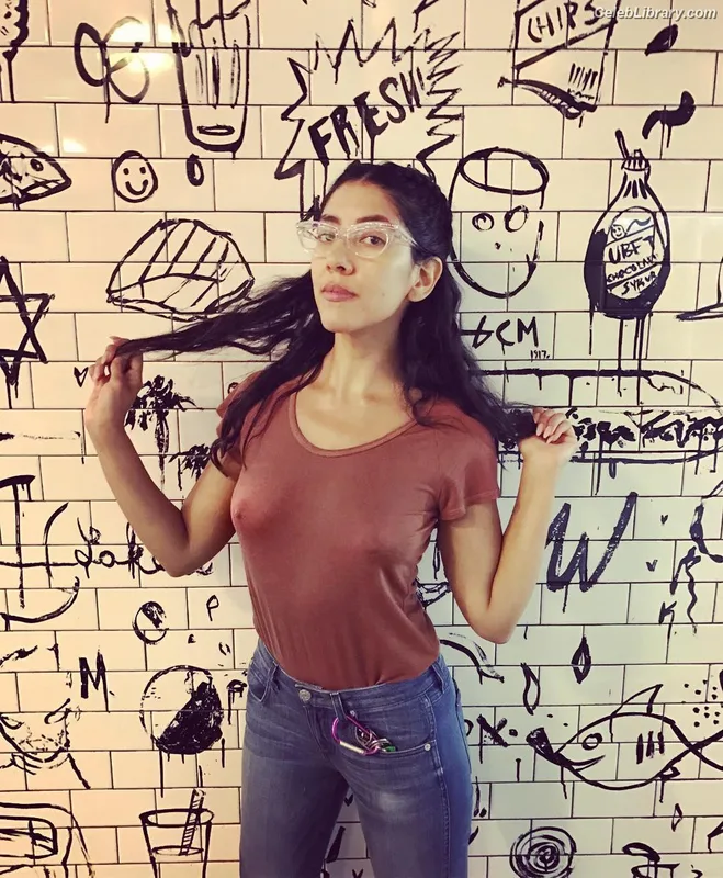 Stephanie Beatriz photo 15 of 309