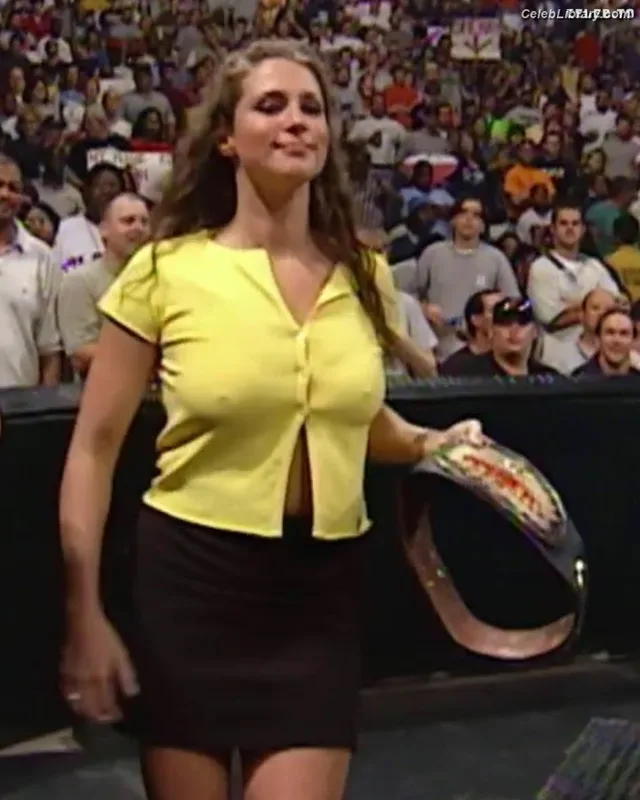 Stephanie McMahon photo 11 of 213