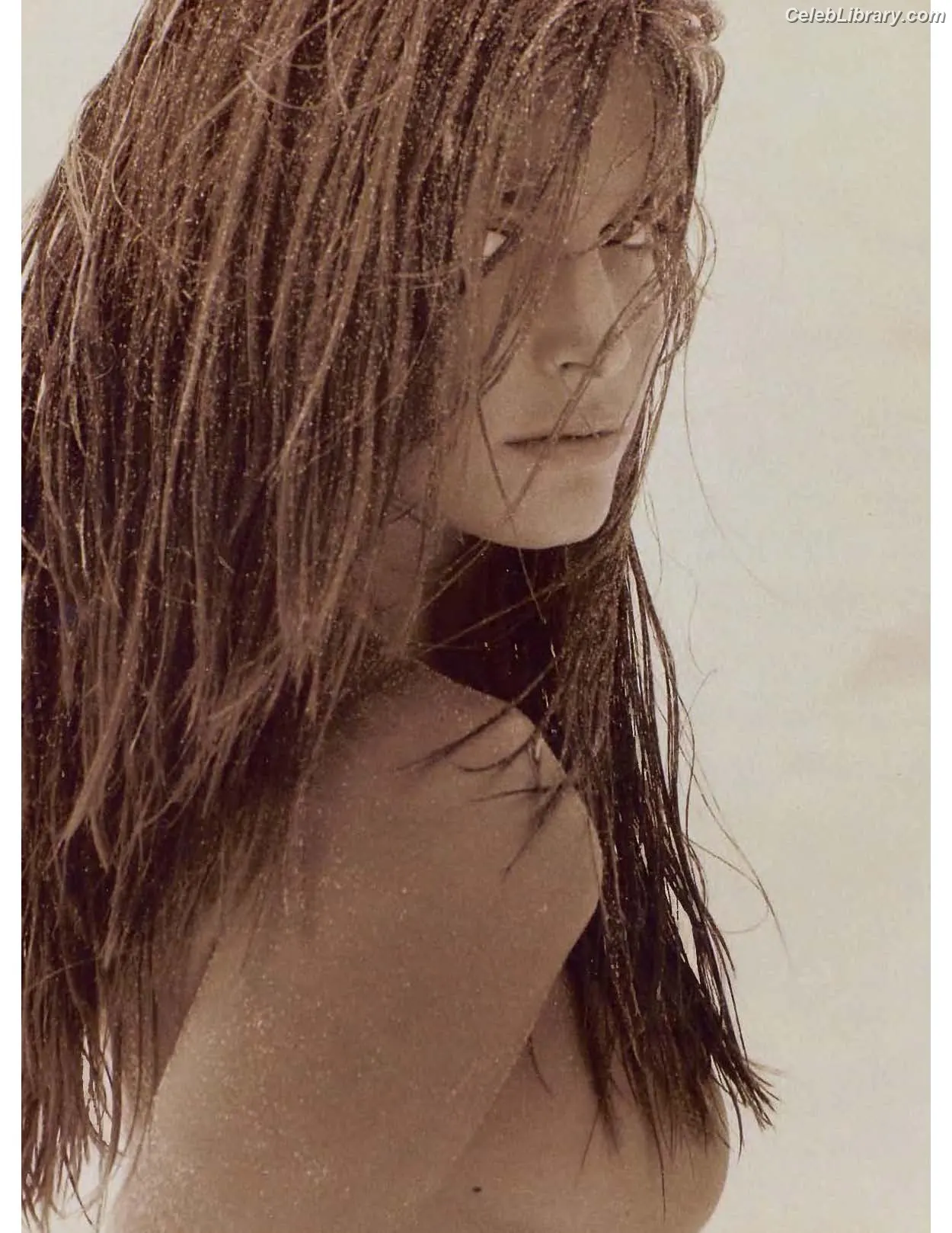 Stephanie Seymour photo 20 of 92