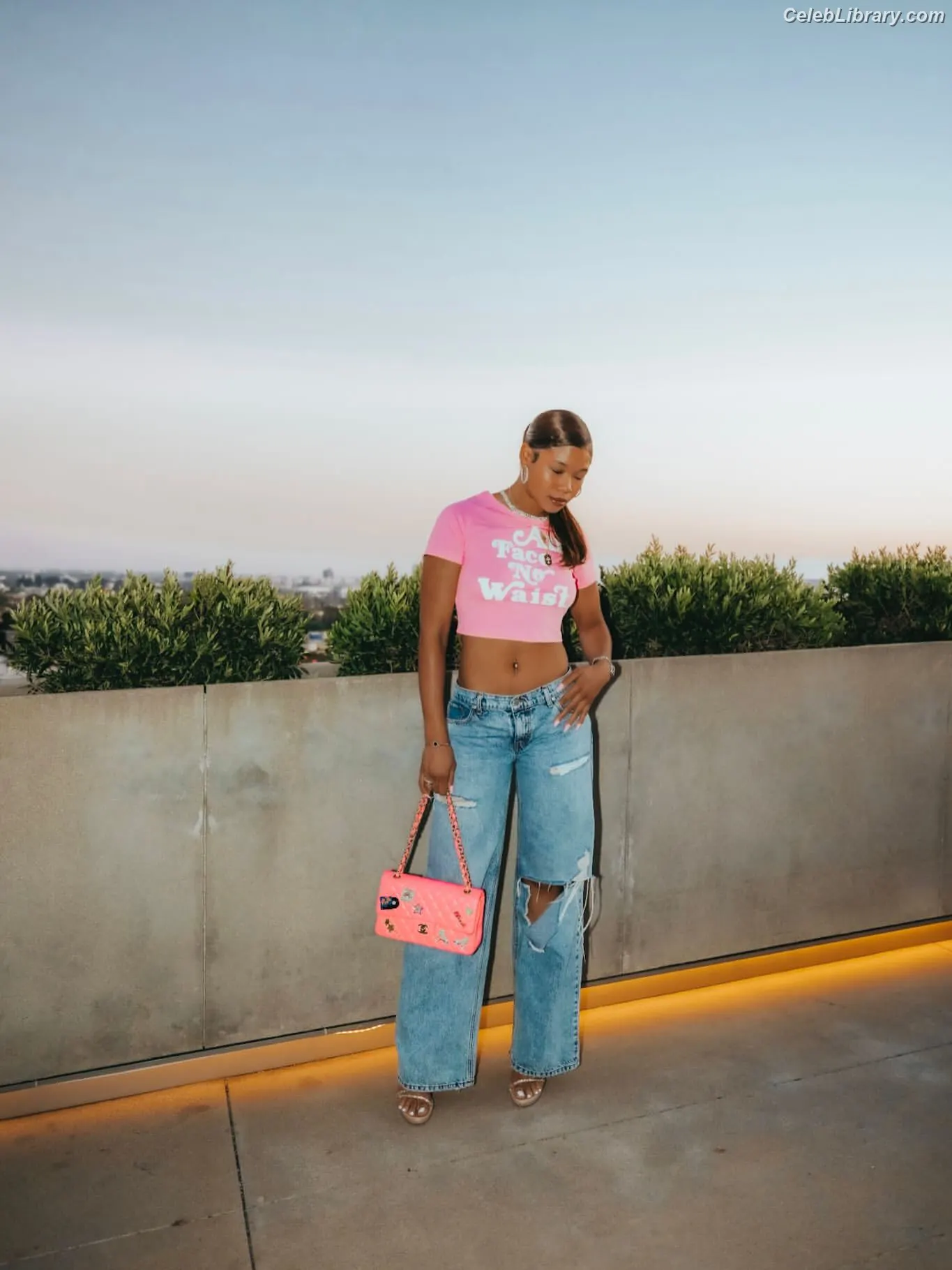 Storm Reid photo 19 of 883