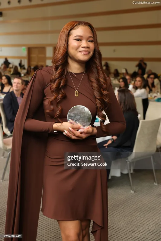 Storm Reid photo 3 of 884