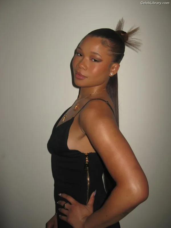 Storm Reid photo 17 of 884