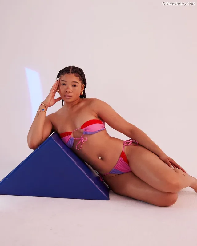 Storm Reid photo 2 of 884
