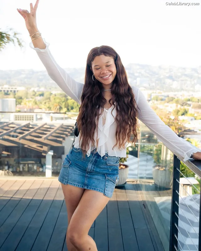 Storm Reid photo 6 of 884