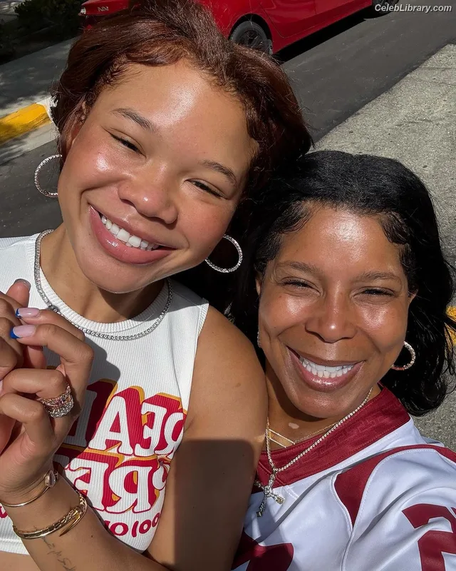 Storm Reid photo 9 of 884