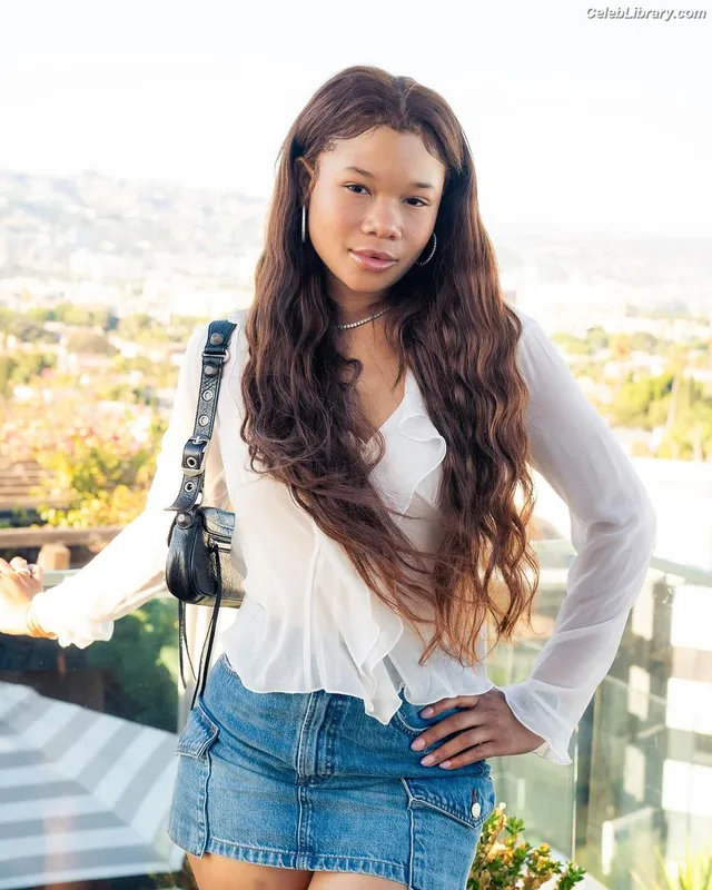 Storm Reid photo 12 of 884
