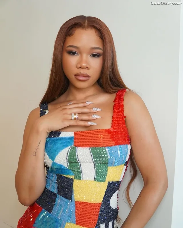 Storm Reid photo 23 of 884