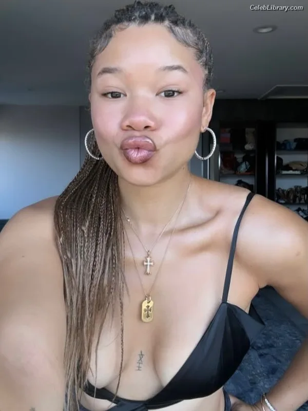 Storm Reid photo 18 of 884