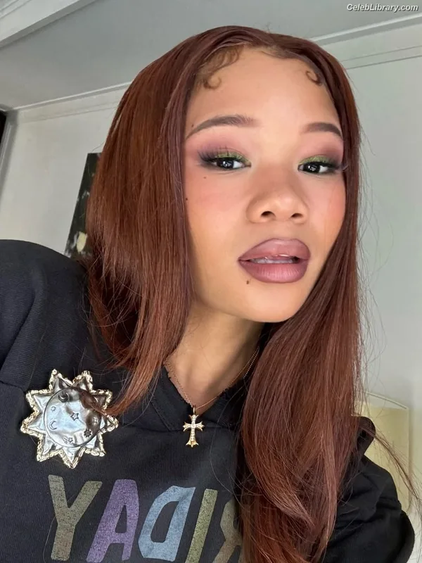 Storm Reid photo 15 of 884
