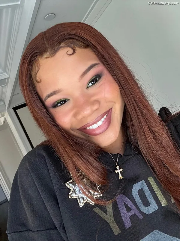 Storm Reid photo 16 of 884