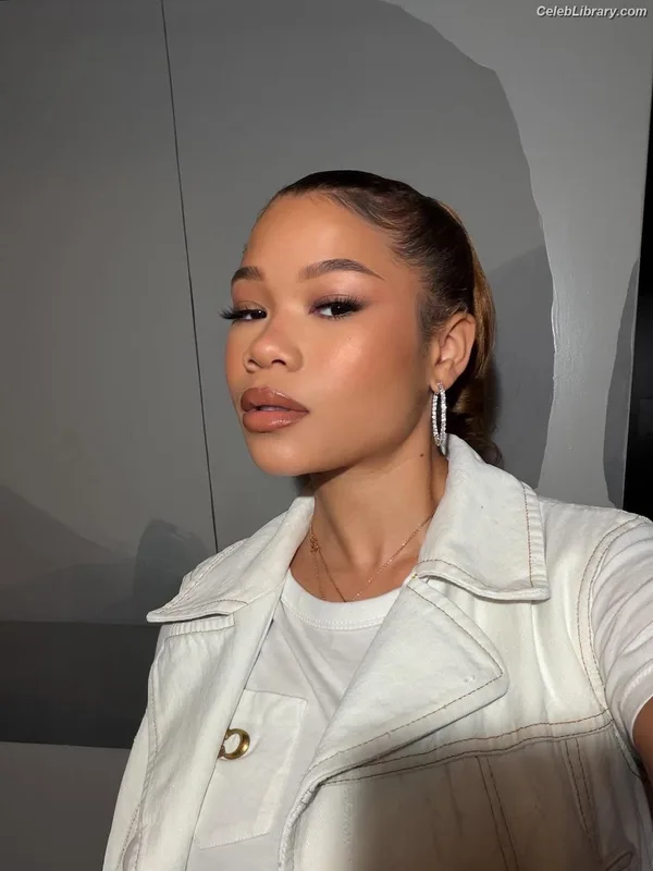 Storm Reid photo 18 of 884