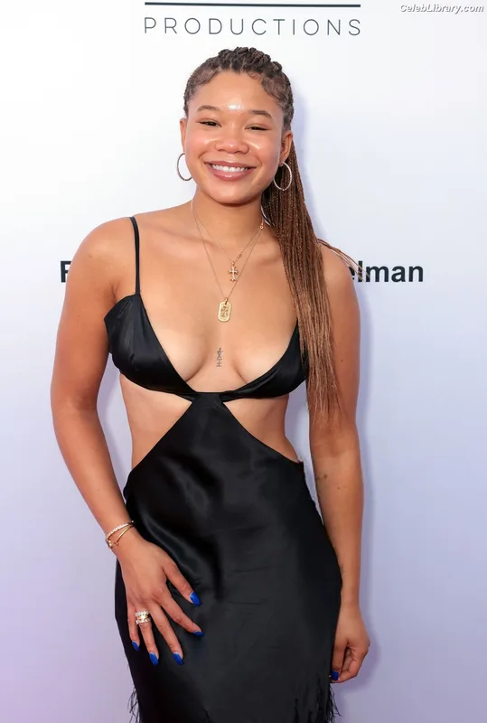 Storm Reid photo 8 of 884