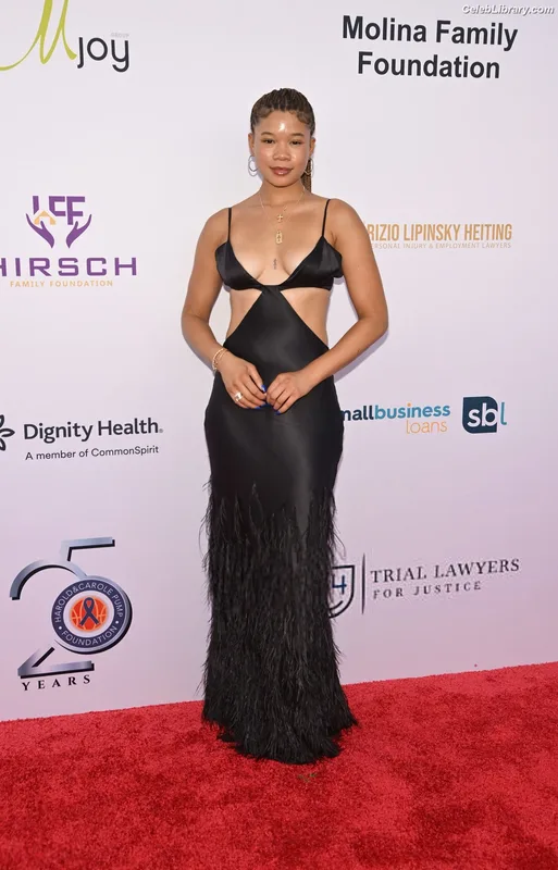 Storm Reid photo 14 of 884