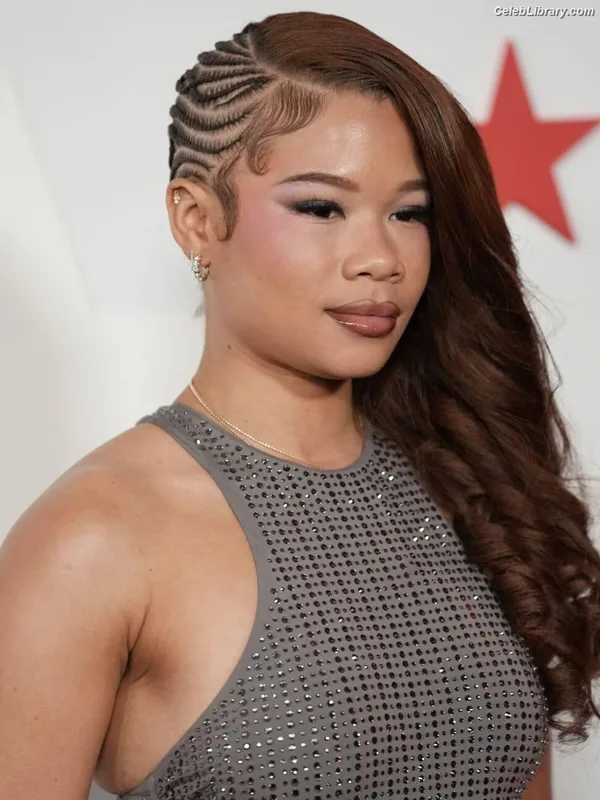 Storm Reid photo 24 of 884