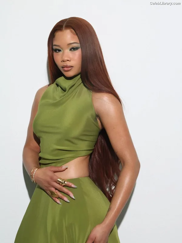 Storm Reid photo 20 of 884