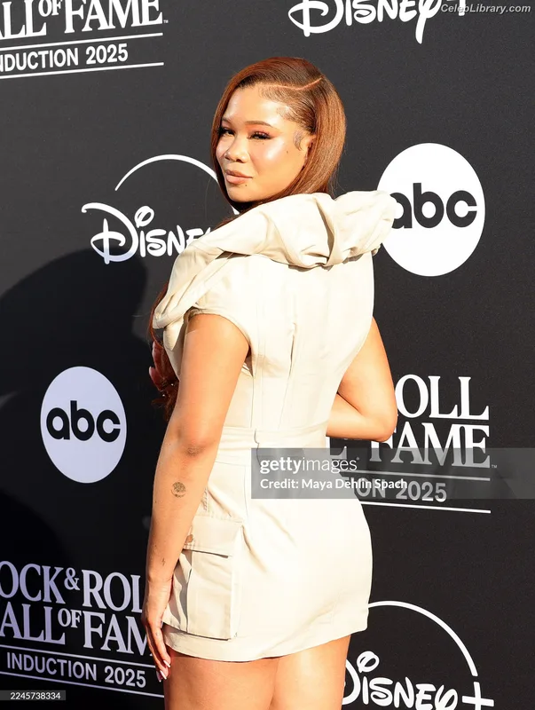 Storm Reid photo 9 of 884