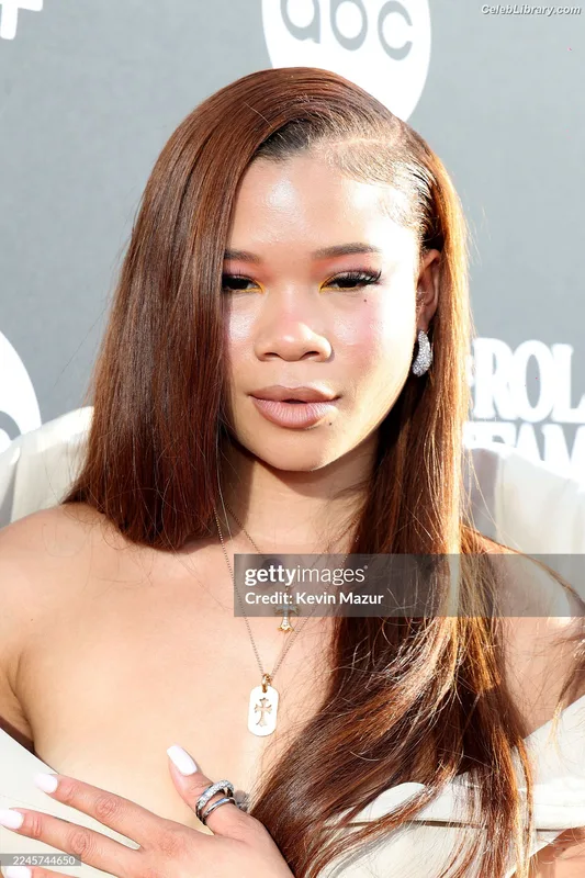 Storm Reid photo 2 of 884