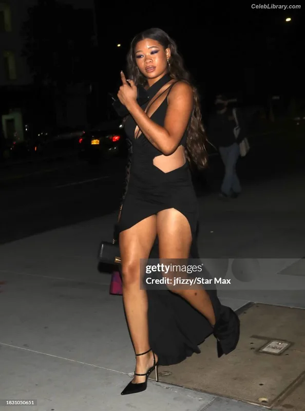 Storm Reid photo 10 of 884