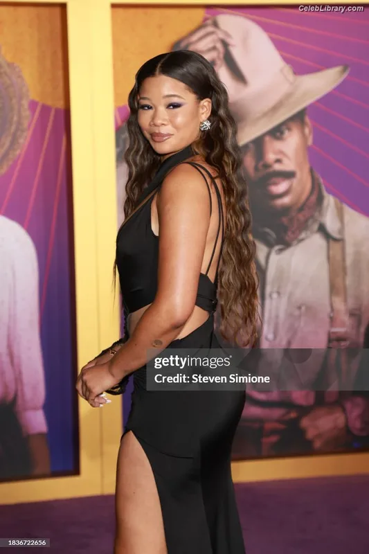 Storm Reid photo 19 of 884