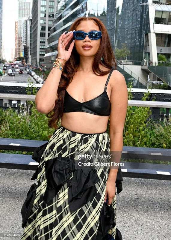 Storm Reid photo 24 of 884