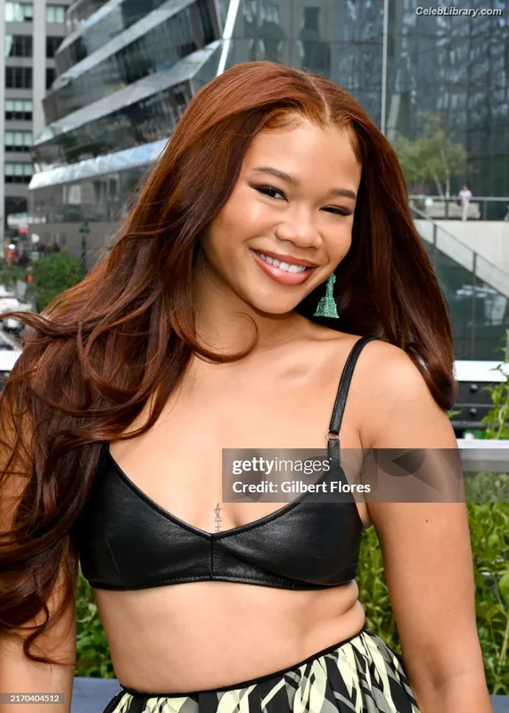 Storm Reid photo 1 of 884