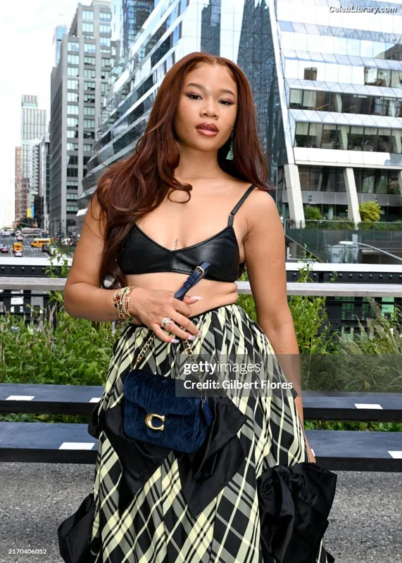 Storm Reid photo 7 of 884