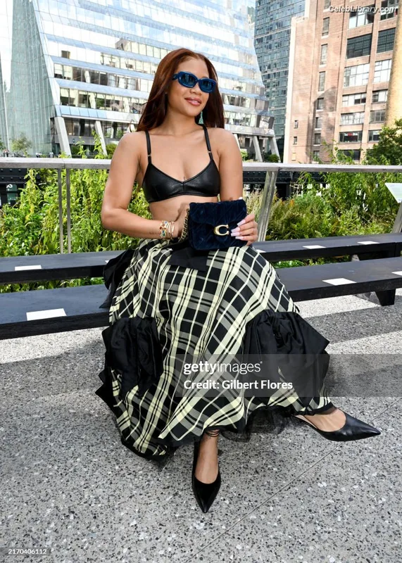 Storm Reid photo 9 of 884