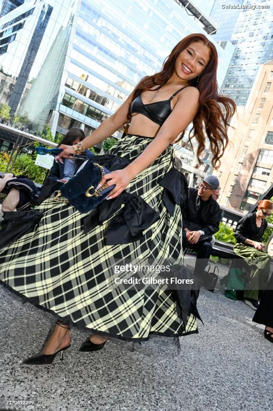 Storm Reid photo 15 of 884