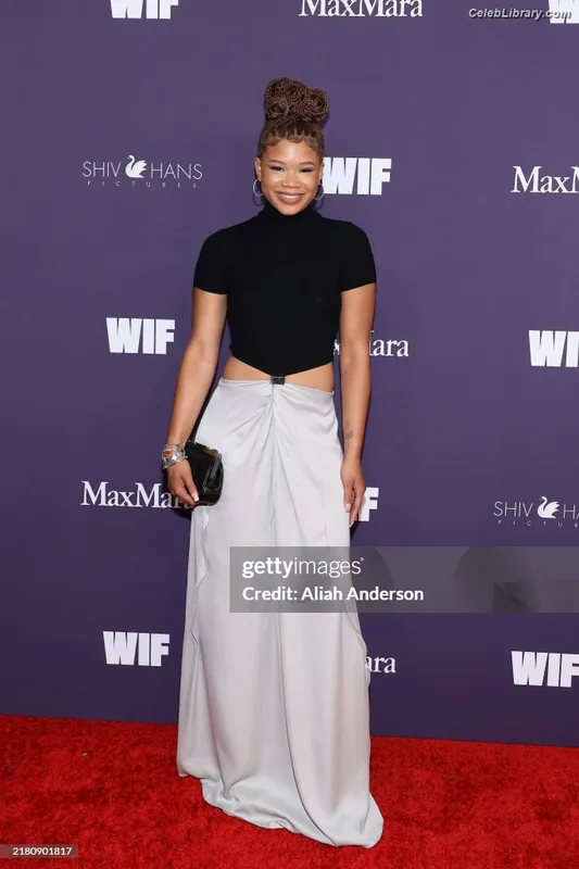 Storm Reid photo 1 of 884