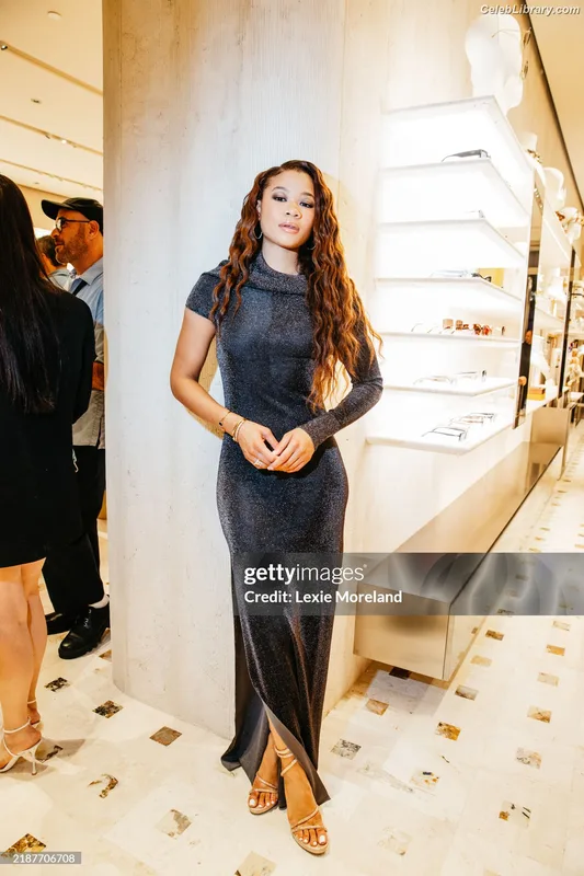 Storm Reid photo 4 of 884