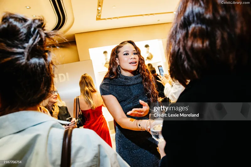 Storm Reid photo 5 of 884