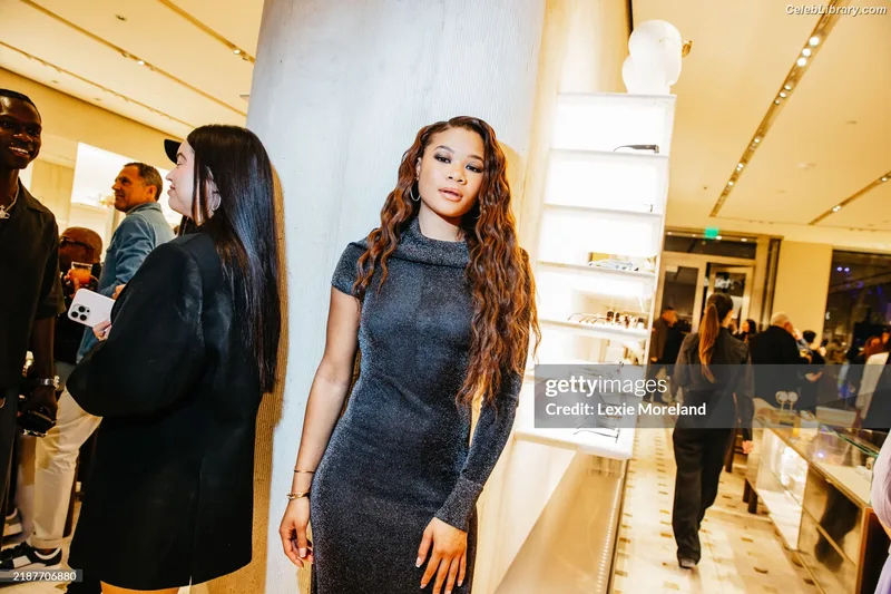 Storm Reid photo 7 of 884