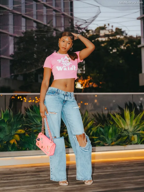 Storm Reid photo 17 of 884