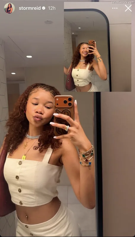 Storm Reid photo 1 of 884