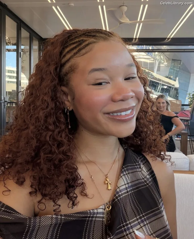 Storm Reid photo 4 of 884