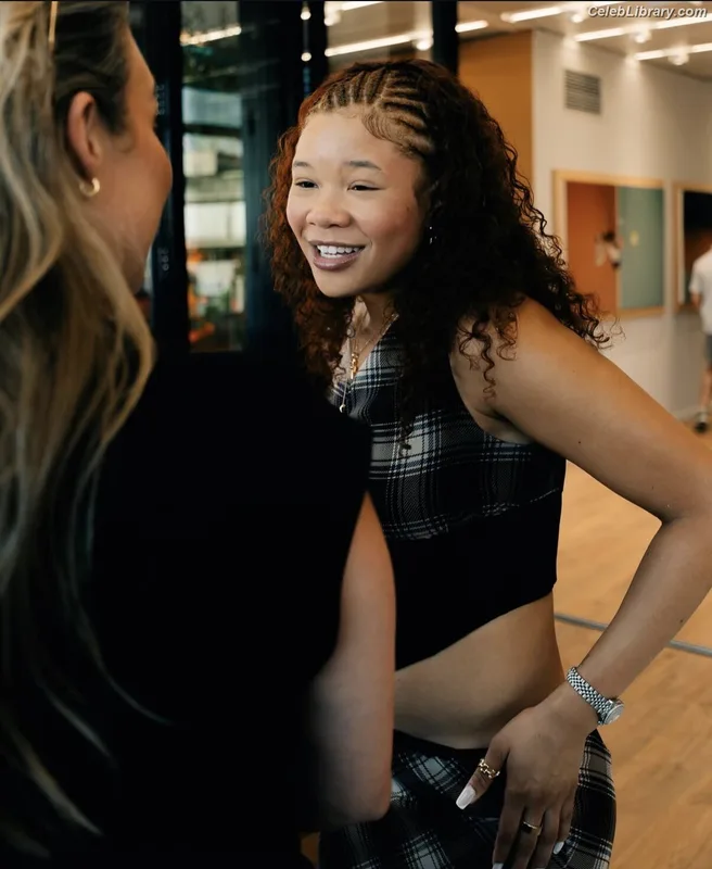 Storm Reid photo 5 of 884