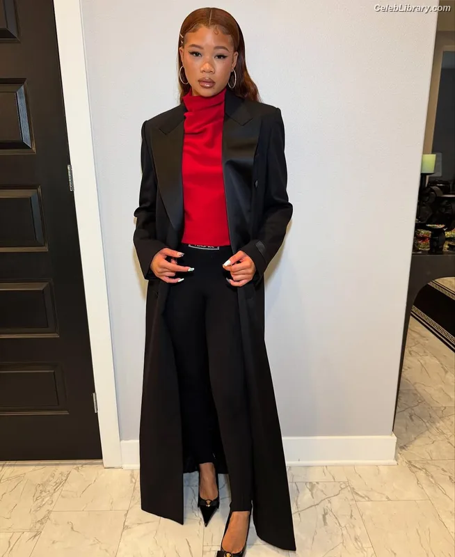 Storm Reid photo 18 of 884