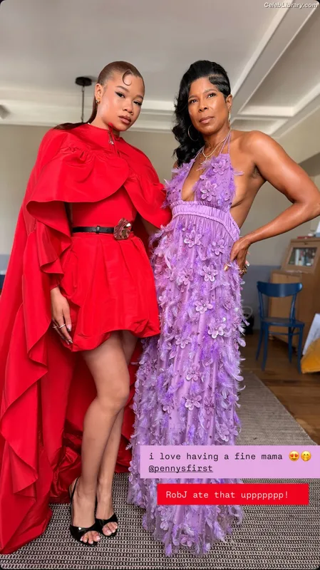 Storm Reid photo 23 of 884