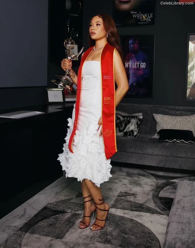 Storm Reid photo 14 of 884