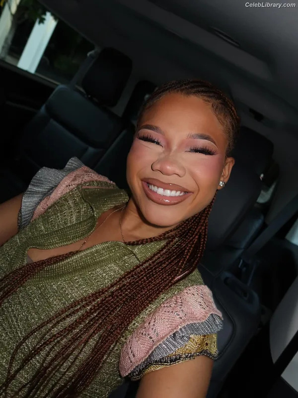 Storm Reid photo 22 of 884