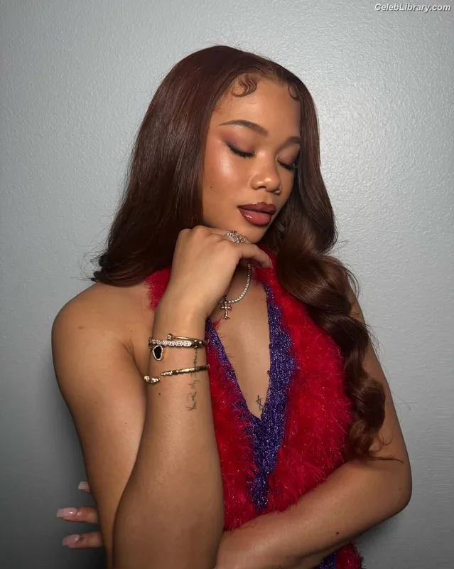 Storm Reid photo 12 of 884