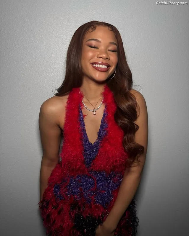 Storm Reid photo 16 of 884