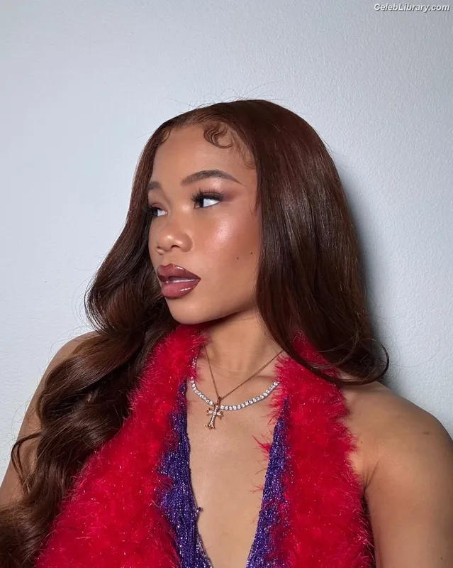 Storm Reid photo 17 of 884