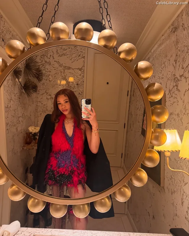 Storm Reid photo 18 of 884