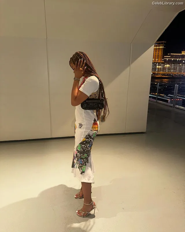 Storm Reid photo 23 of 884