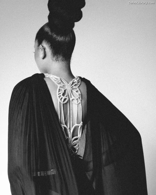 Storm Reid photo 17 of 884