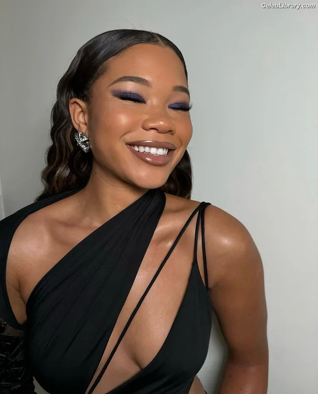 Storm Reid photo 24 of 884
