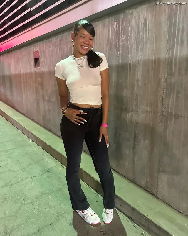 Storm Reid photo 9 of 884
