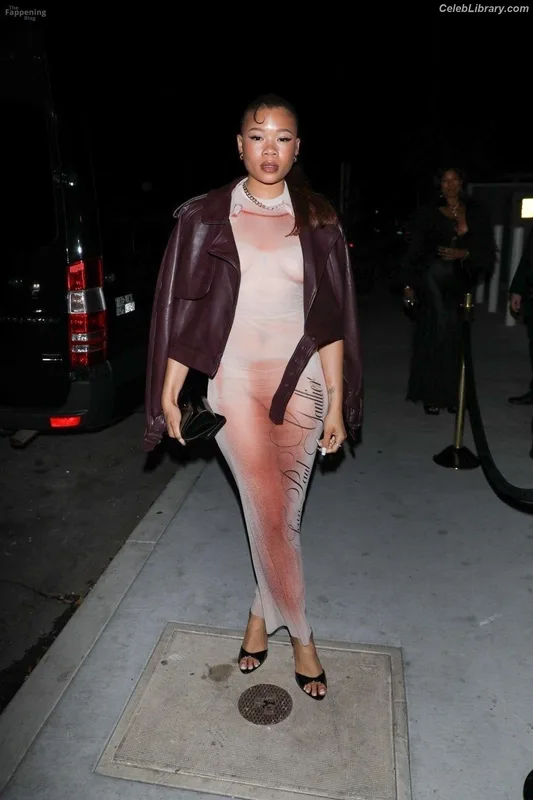 Storm Reid photo 2 of 884