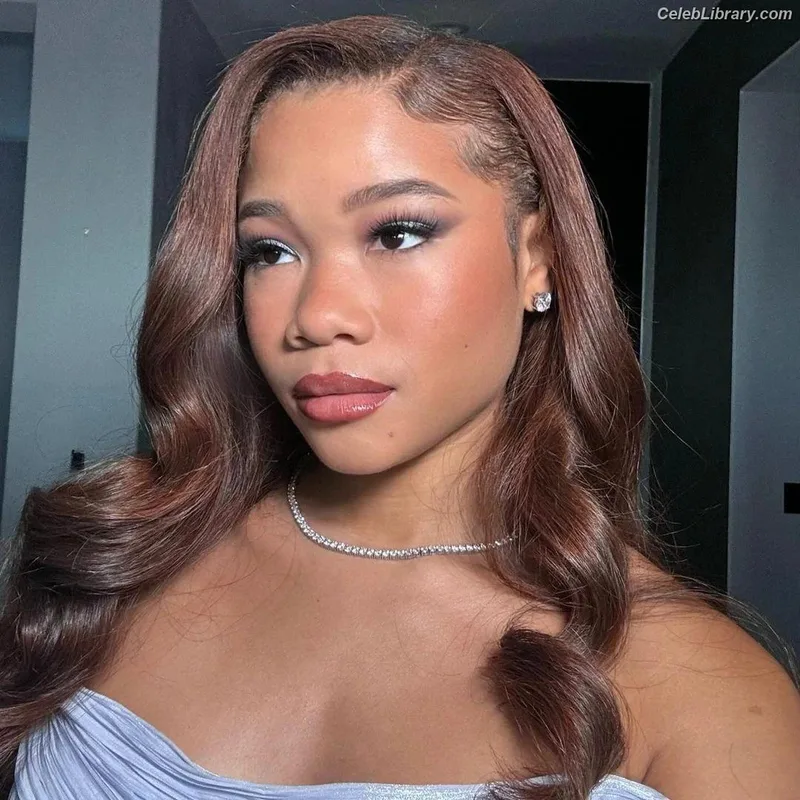 Storm Reid photo 13 of 884
